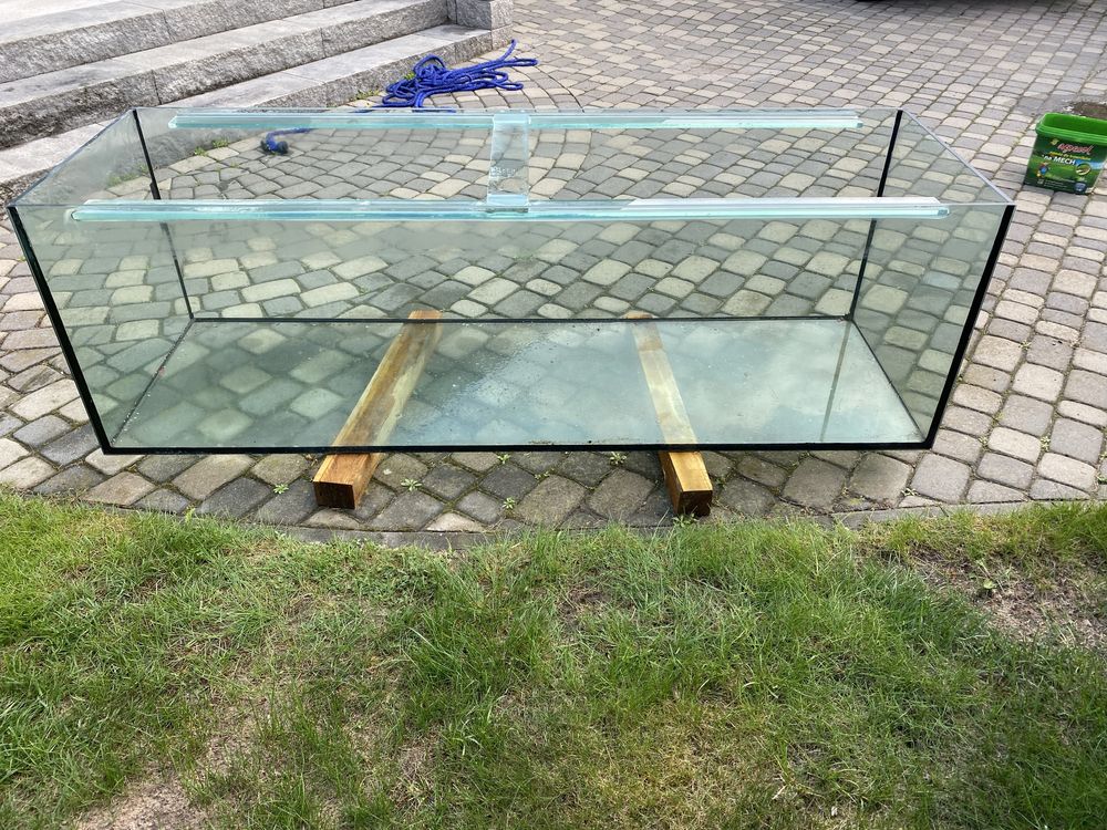 Akwrarium 650 litrow 190x60x60 stan dobry ok 15lat