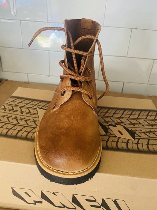 Botas pele sintética (Novas) Tamanho 40