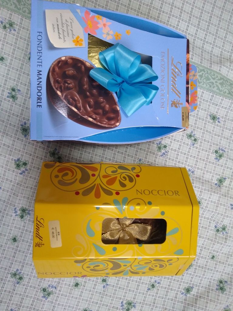 Большое шоколадное яйцо Lindt