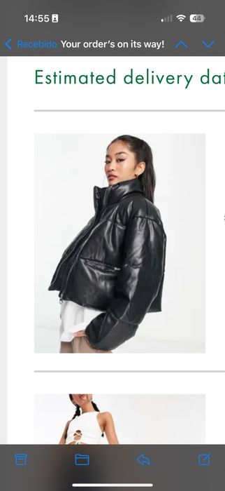 Blusão cropped de penas em pele NOVO Pull & Bear