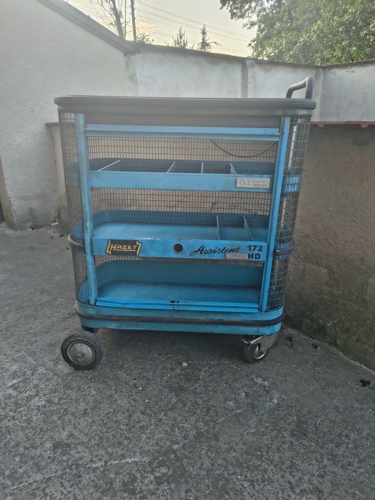 Wózek narzędziowy