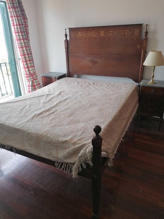 Conjunto de Quarto Antigo de Casal em Madeira