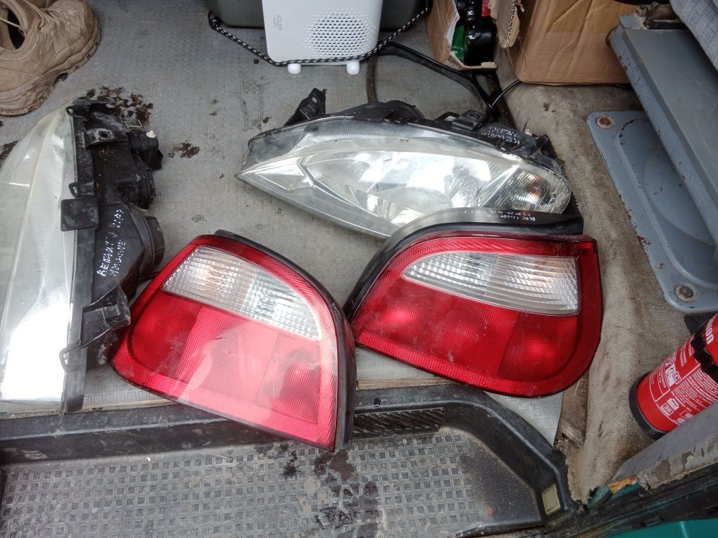 Lampy tylne renault Megane lift