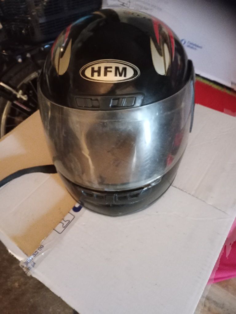 Sprzedam kask motocyklowy odbiór osobisty
