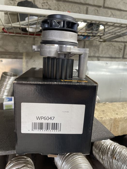 Насос охолоджувальної рідини/помпа води/водяний насос Contitech WP6047