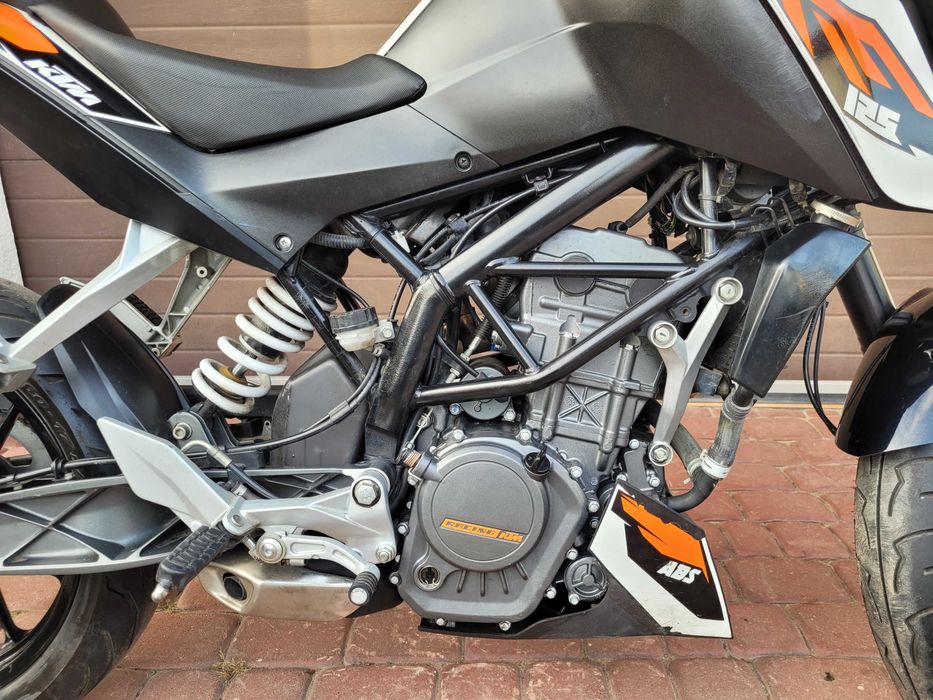 KTM Duke 125 - 2013 | 25 000km