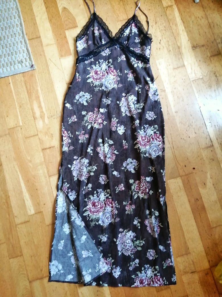 Vestido romântico costas abertas - H&M - nunca usado