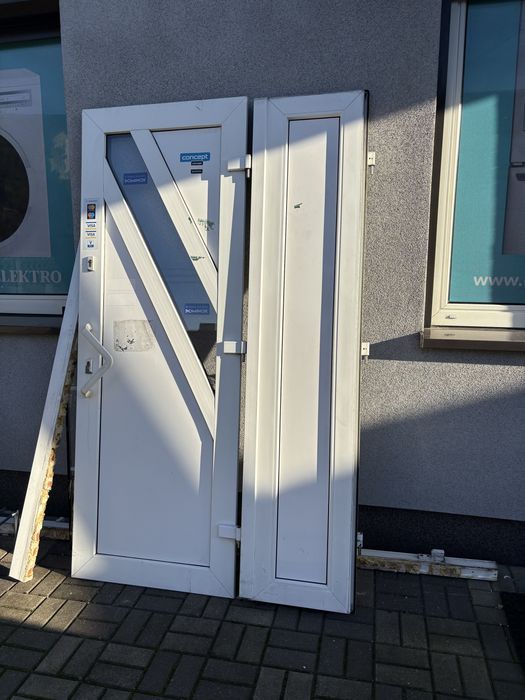 Sprzedam drzwi plastykowe białe