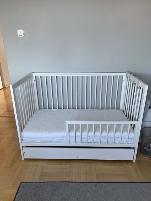 Łóżeczko niemowlece dziecięce z szufladą i materacem