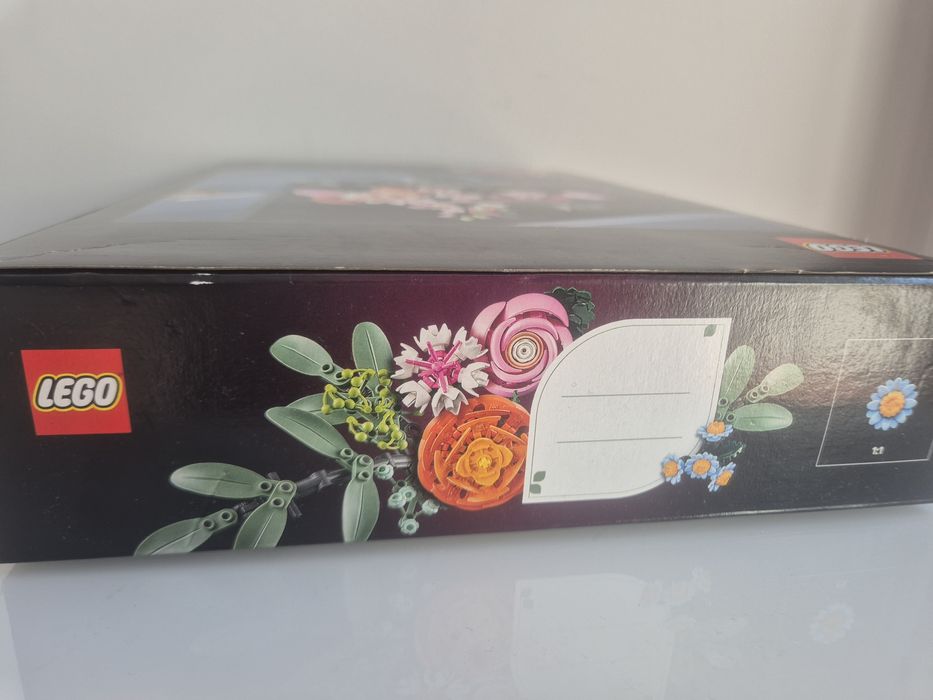 Lego NOVO Botanicals 10342 Buquê de Flores Cor-de-Rosa Elegante