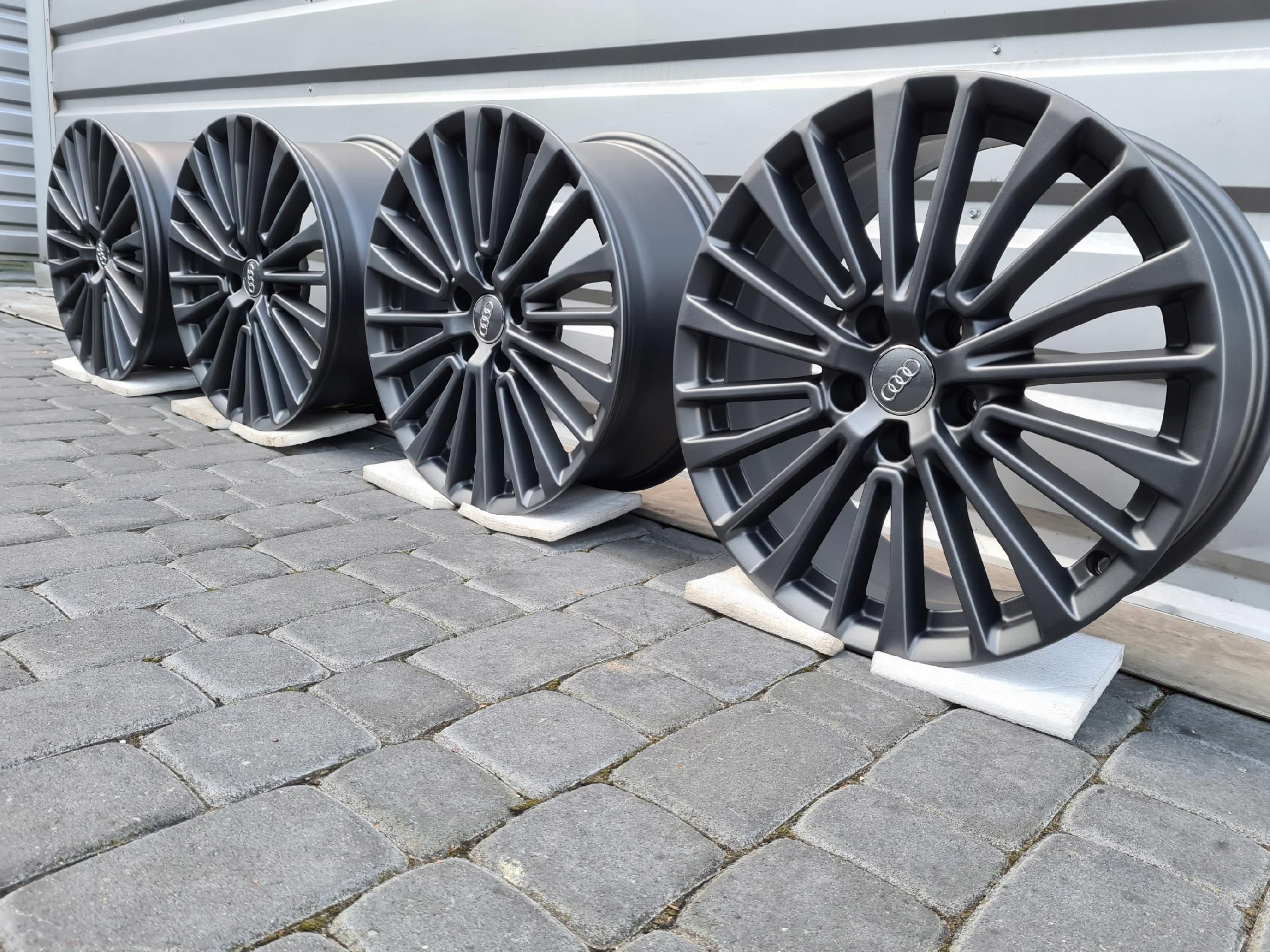 Oryginalne Felgi Audi 18 A3 A4 A5 A6 A8 Q3 Q5 TT