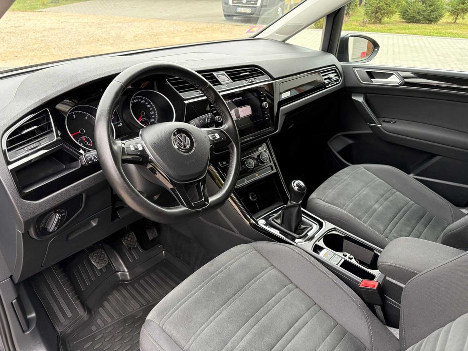VW TOURAN 2.0 TDI  Full LED , Super Stan , Zarejestrowany!