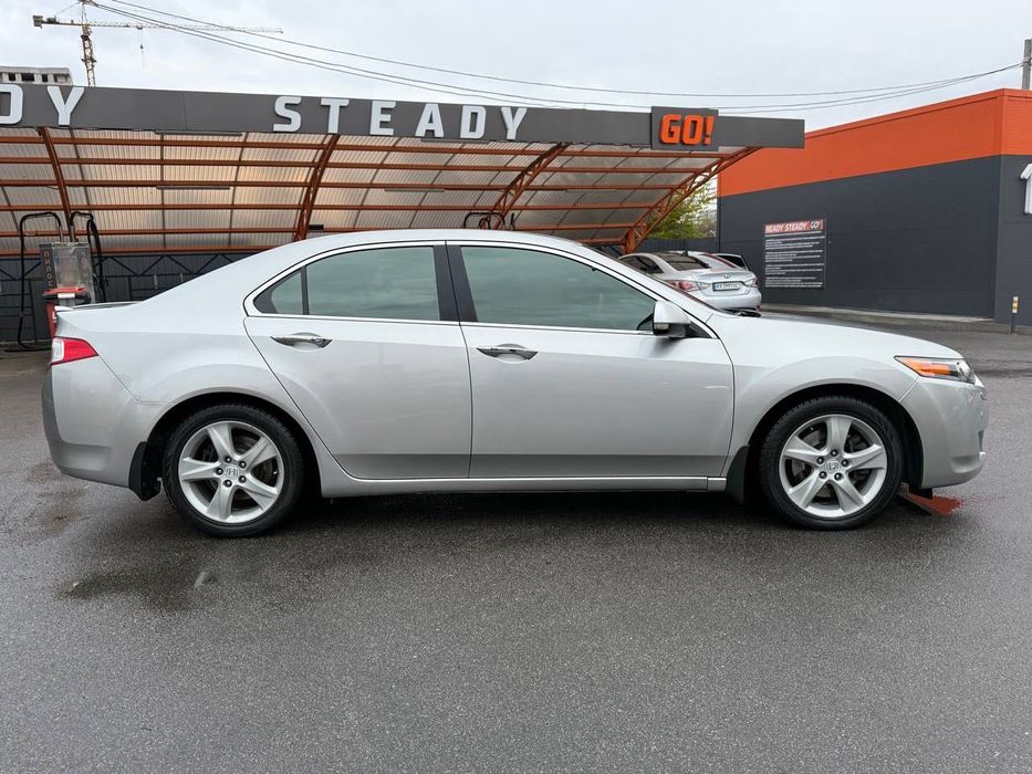 Продам Honda Accord 2008г 47 тыс км автомат