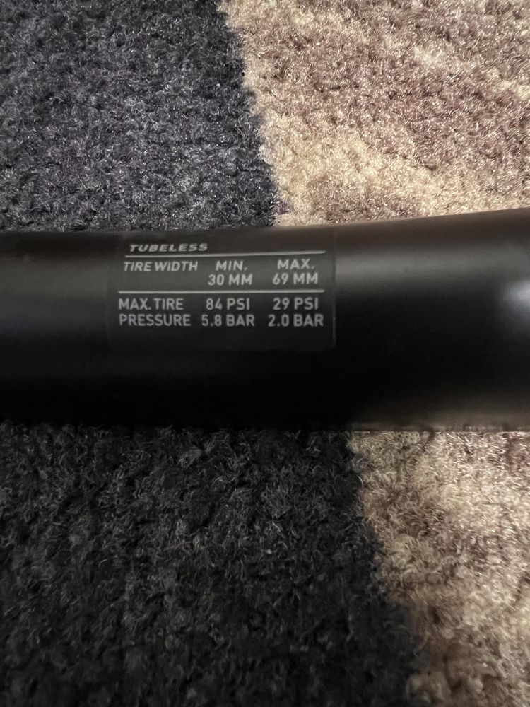 DT SWISS Gravel LN - tyl
