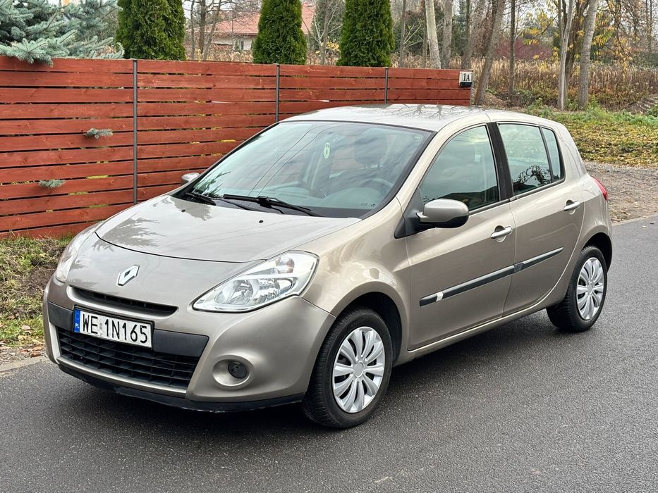 Renault Clio 1.2 Benzyna 2010 Salon Polska