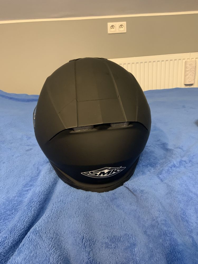 Kask motocyklowy SMK nowy rozmiar M
