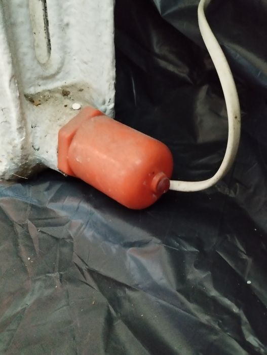 Продам чугунную электро батареию