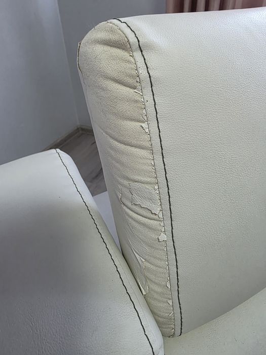 Używana mowoczesna sofa 2 osobowa