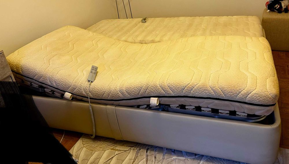 cama de casal com estrado elétrico articulado e colchões