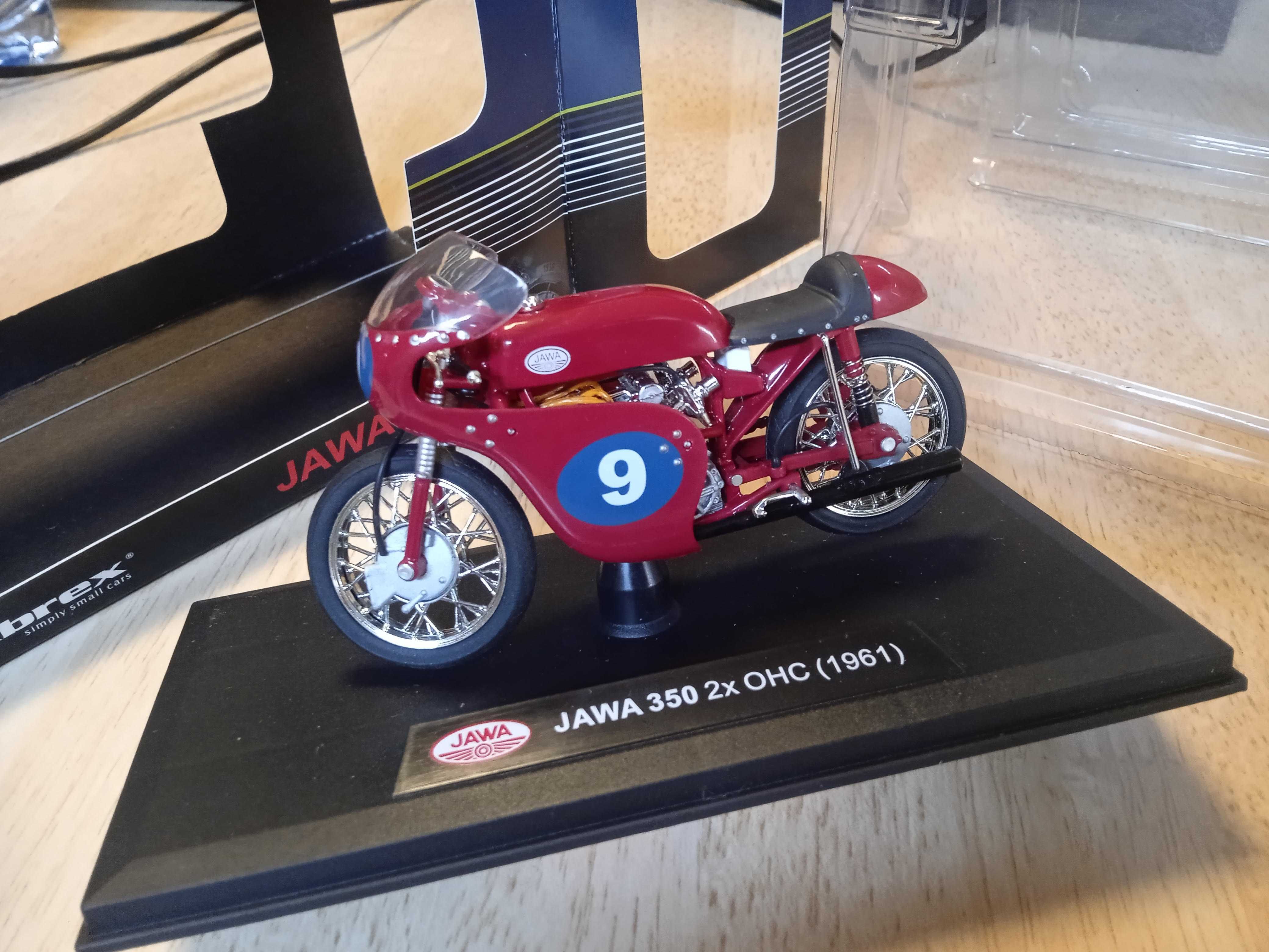 ABREX 1/18  Mota Jawa 350 2xOHC (1961)