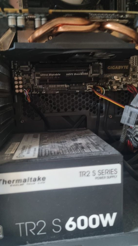 Komputer stacjonary i5 4460 gtx970 8gb ram