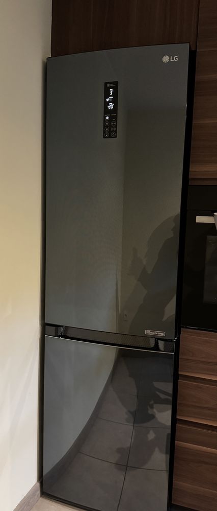 Lodókwa z dolnym zamrażalnikiem LG