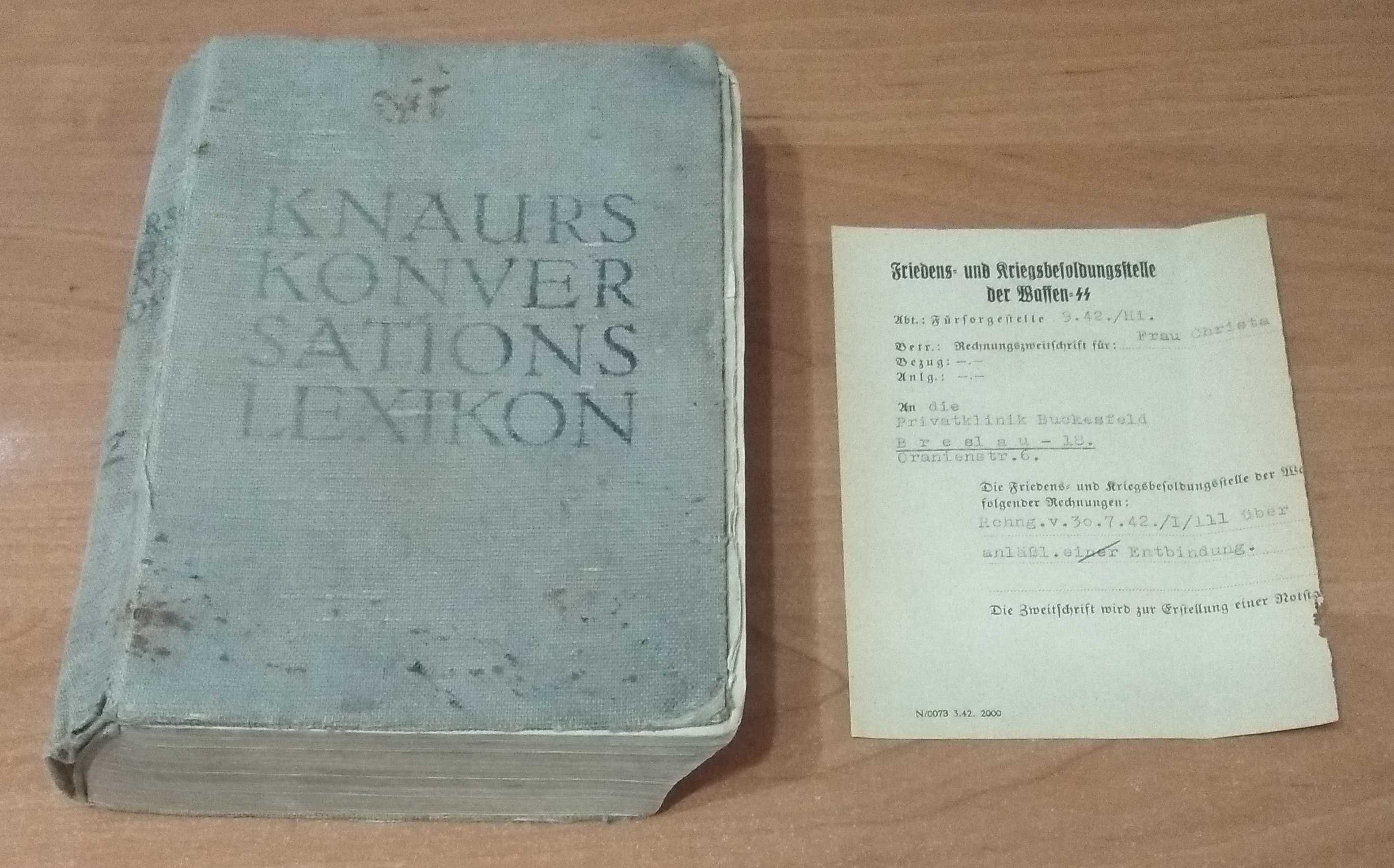 Stara niemiecka encyklopedia Waffen SS  z 1932r z okupacji Wrocławia