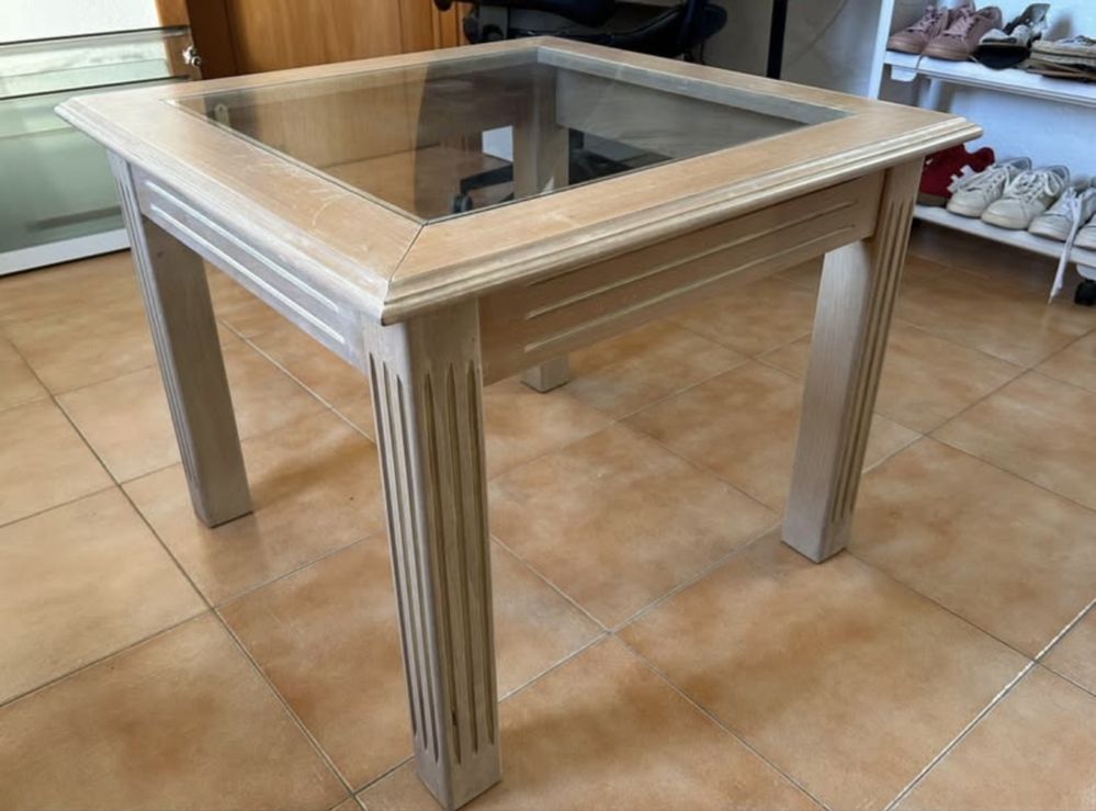 Mesa de apoio ou mesa lateral