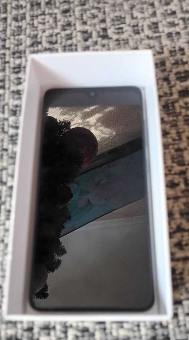 Samsung А51 +подарунок возможен обмен