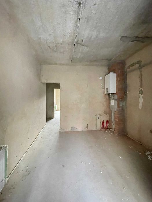 Комерція з окремим входом у новобудові!