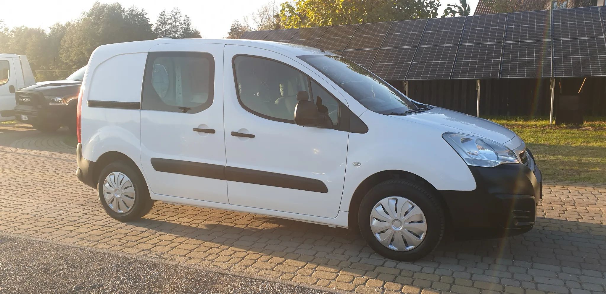 Peugeot Partner  Peugeot Partner automat, klima!