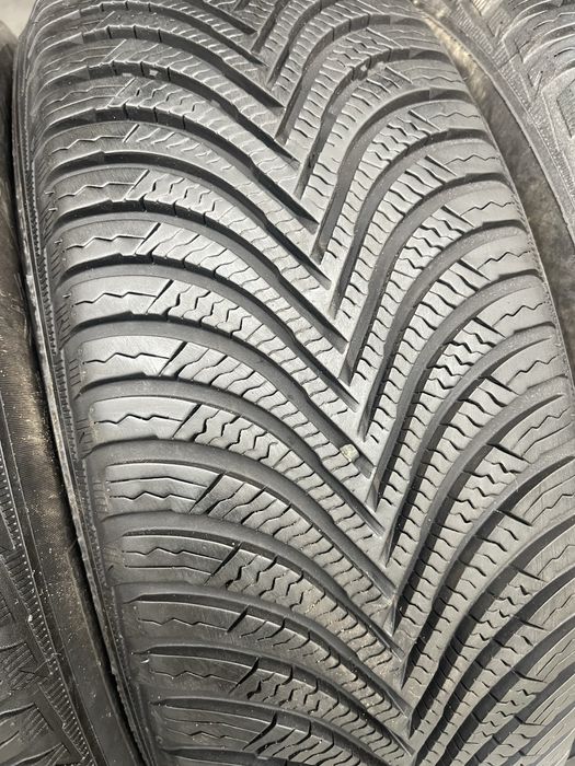 Шини зимові R16 205 60 Michelin Alpin 5 Склад Осокорки