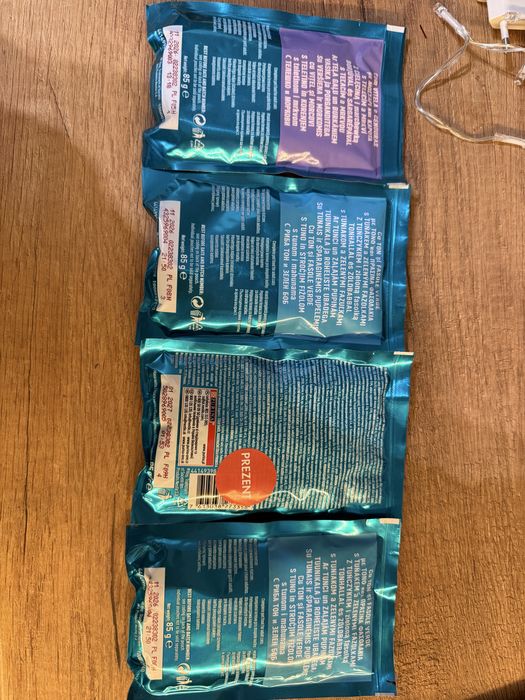 Purina ONE — zestaw mokrej karmy dla kotów (4 saszetki)