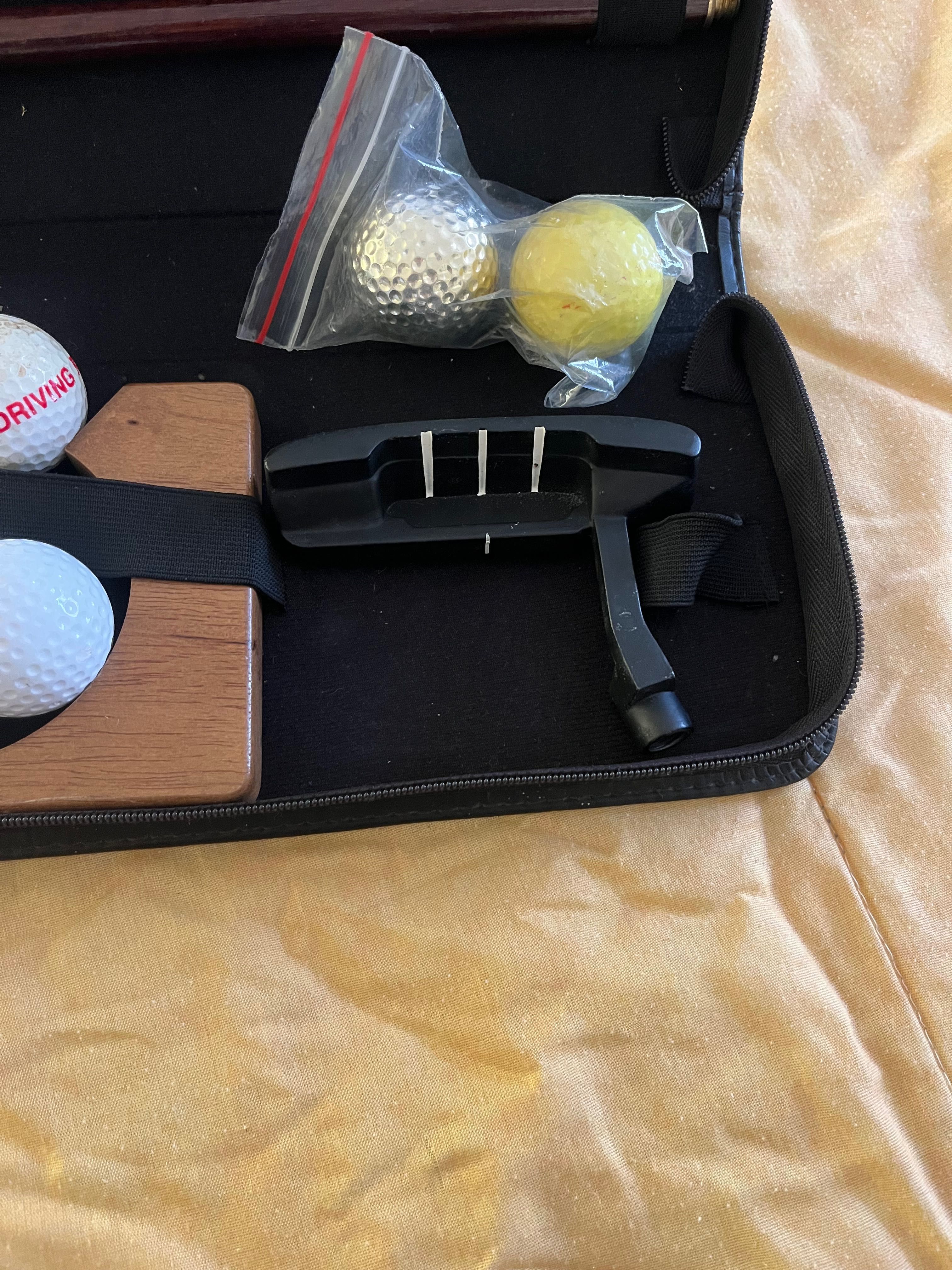 Taco de golf portatil