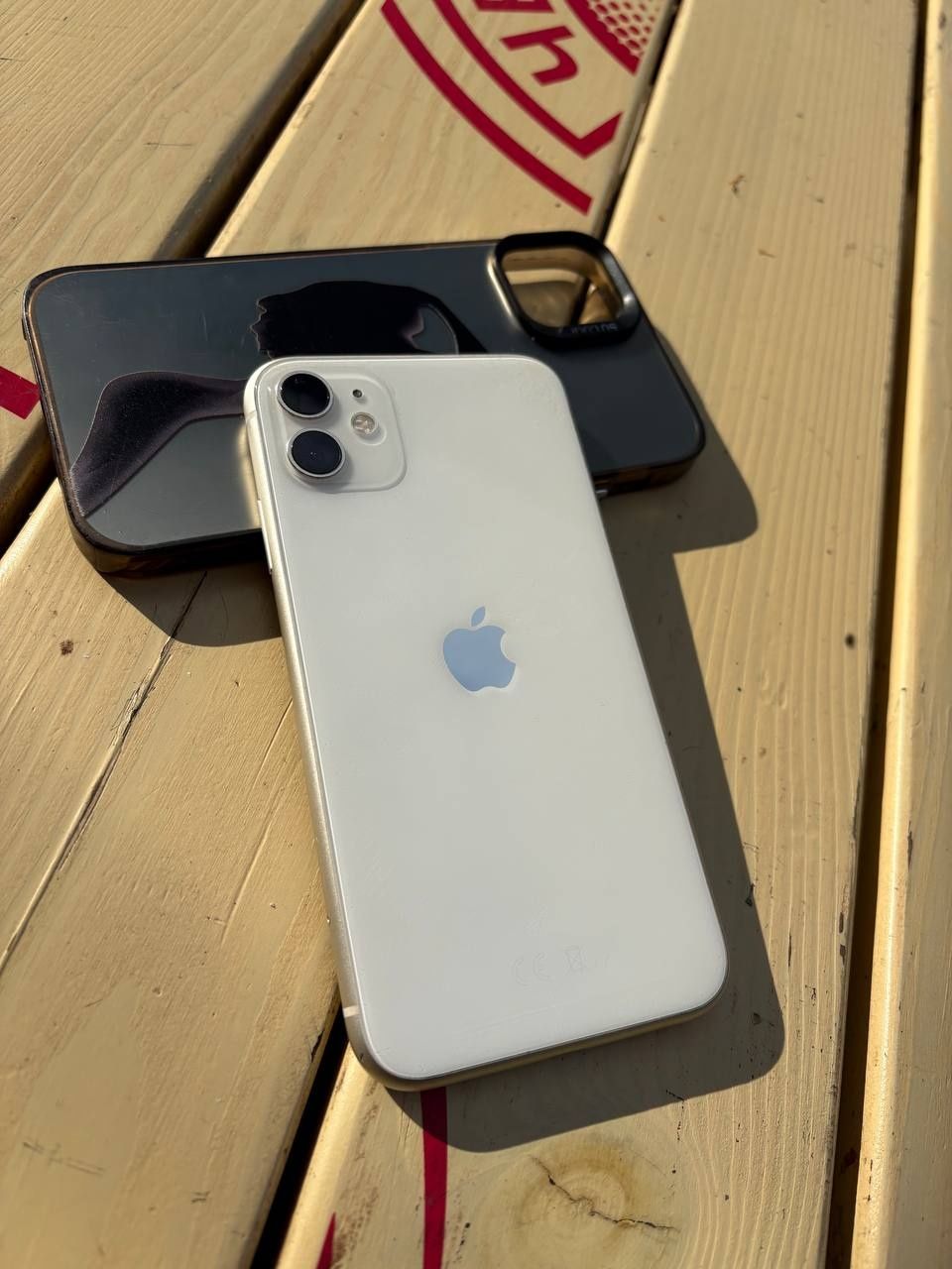 Продам Iphone 11