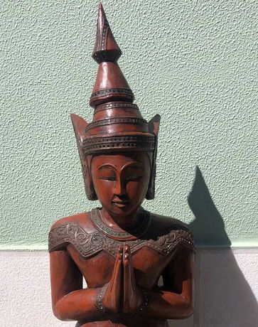 Estátua de Buda tailandês de madeira maciça d'A Loja do Gato Preto