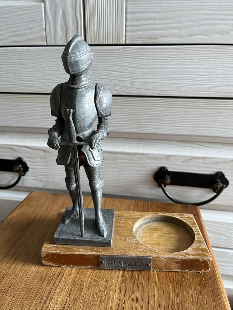 Figurka rycerza dekoracja kolekcja metal cyna