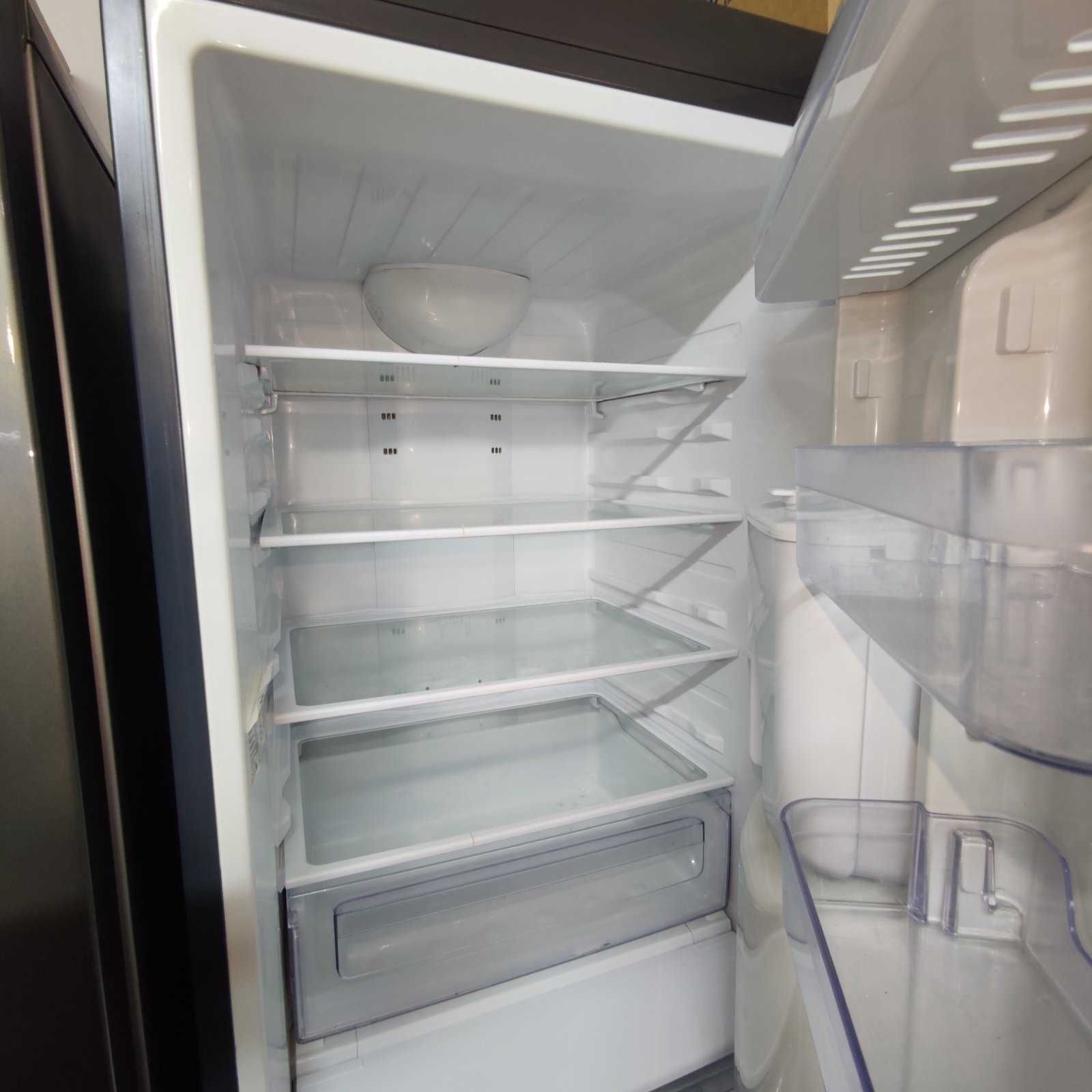 Холодильник Samsung 190cm, no frost, сірий з водою