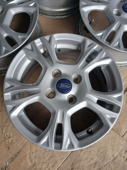 Felgi aluminiowe Ford 6j15 4x108 et 47,5 oryg TPMS Fiesta