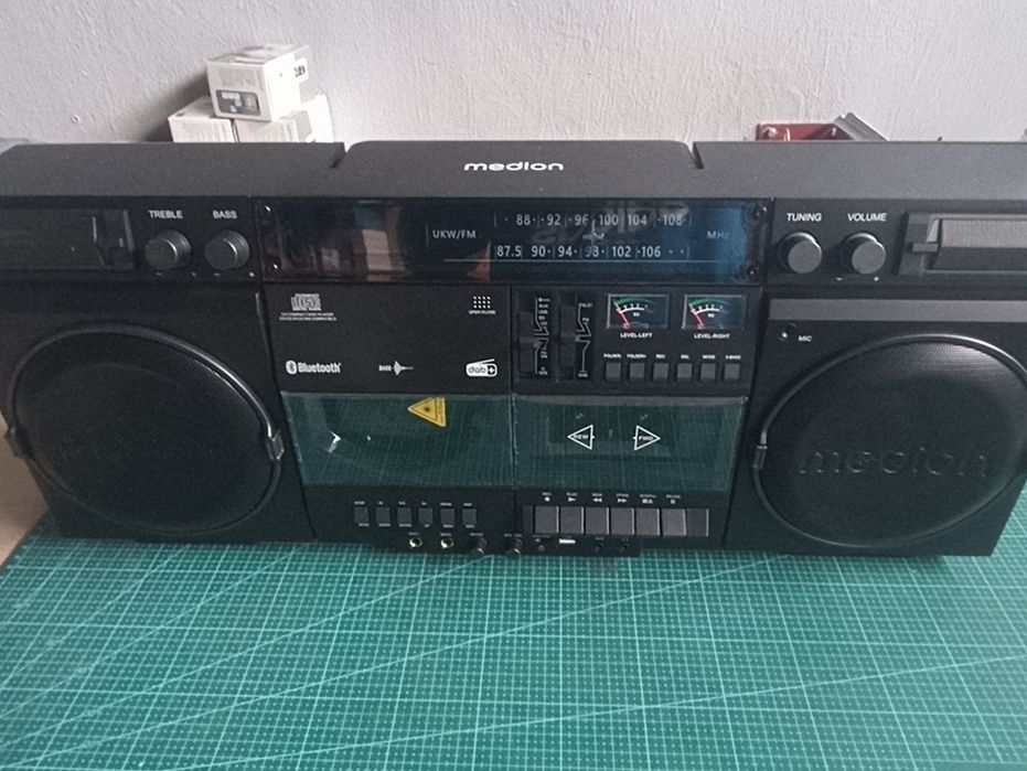 Boombox retro kaseta CD USB BT uszkodzony