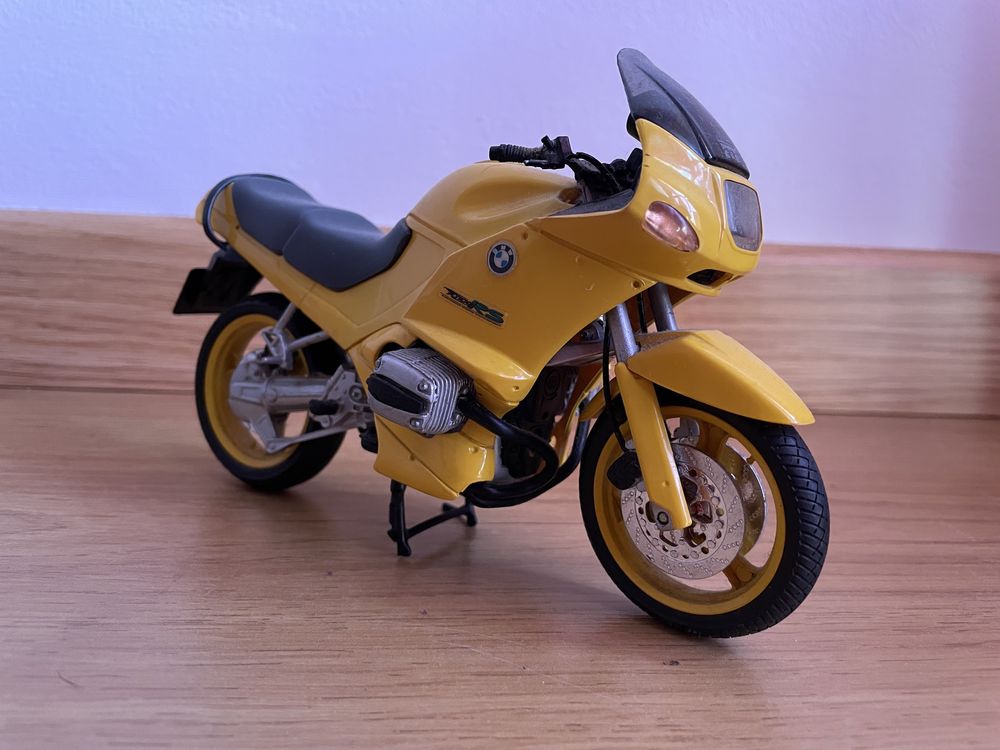 Motas de Colecção 1:9 BMW e Yamaha