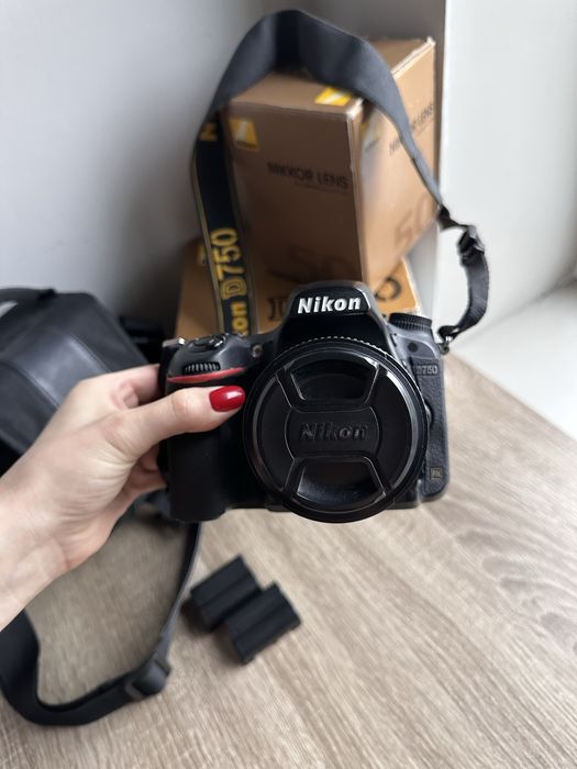 Фотоапарат Nikon D750 в гарному стані