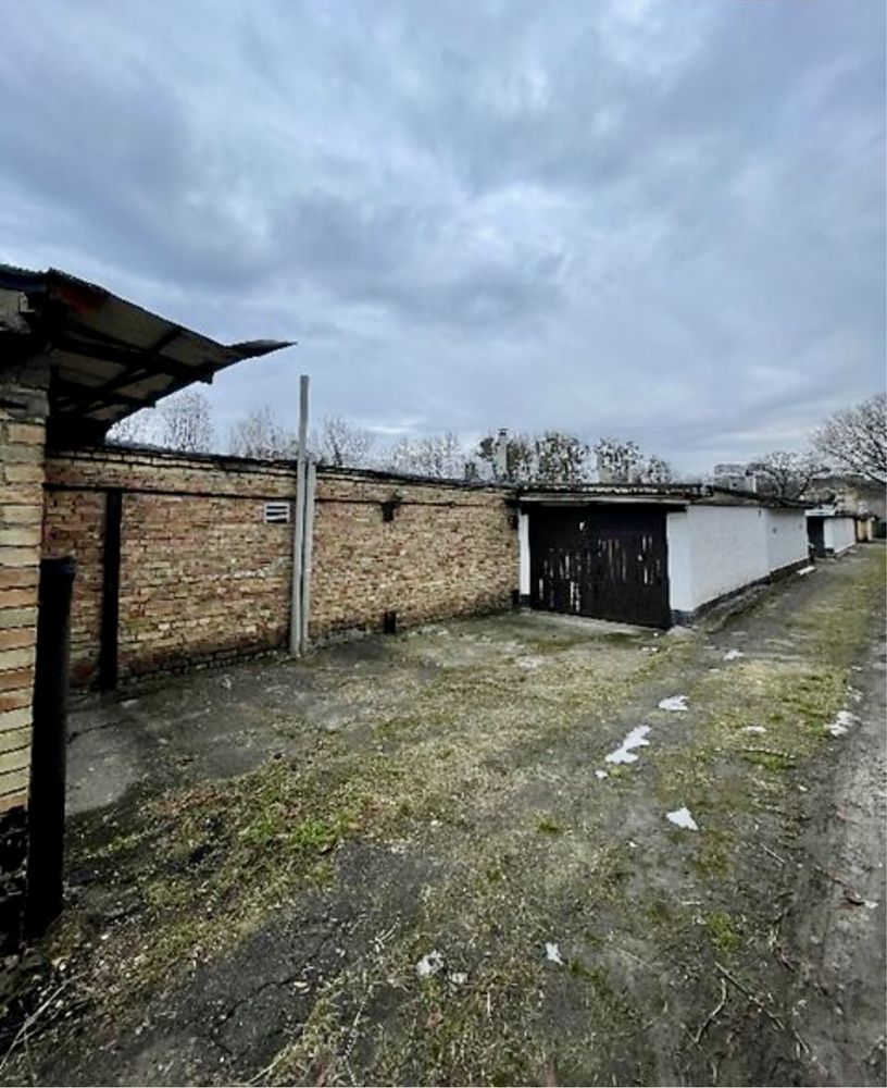 Продам капитальный гараж в ГК Перемога центр Печерск