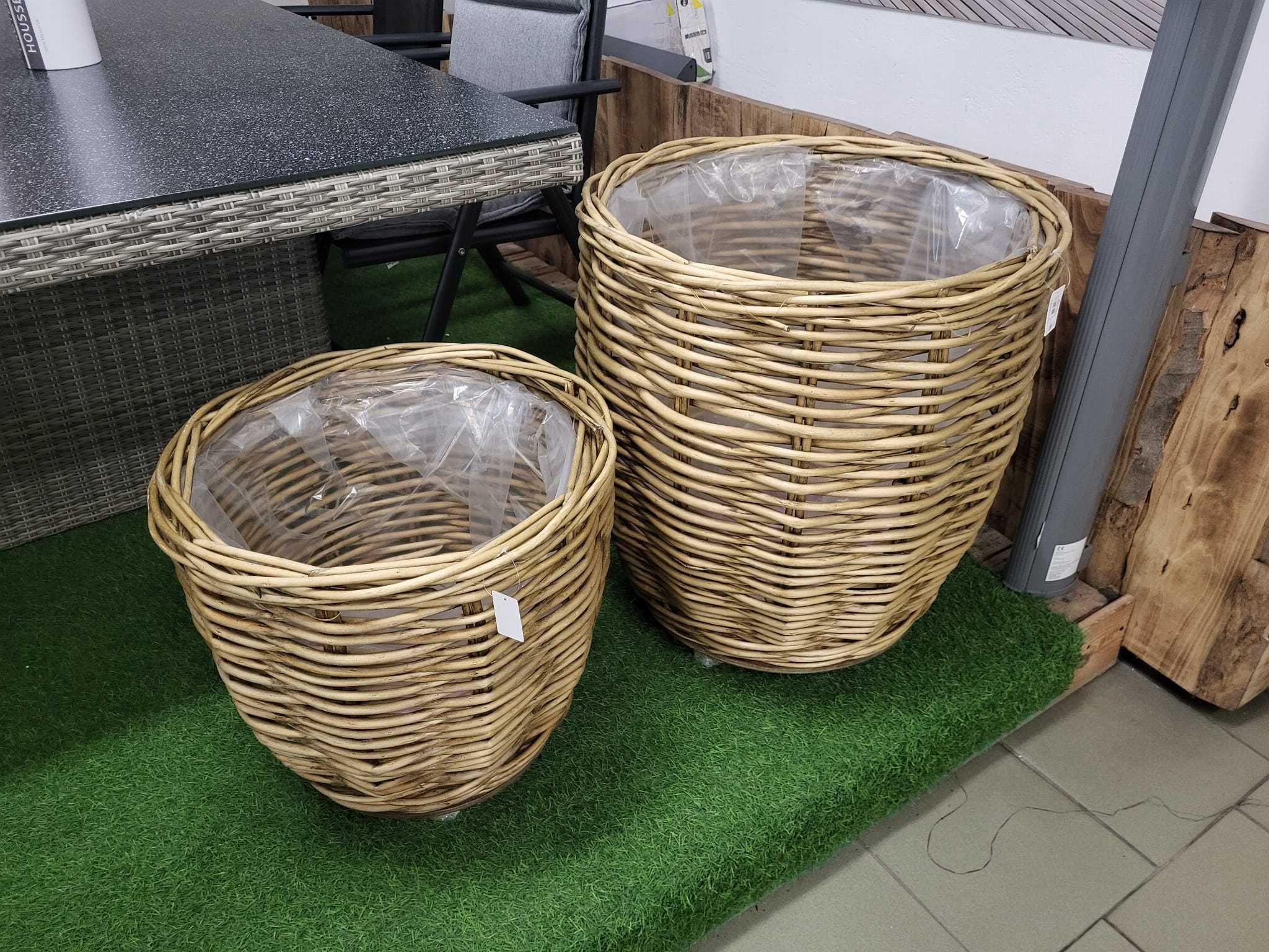 Zestaw 2 koszy rattan na kółkach, okrągłe, Duif,58x66, 48x49cm.