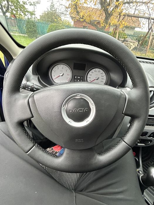 Dacia/Renault Sandero 2009