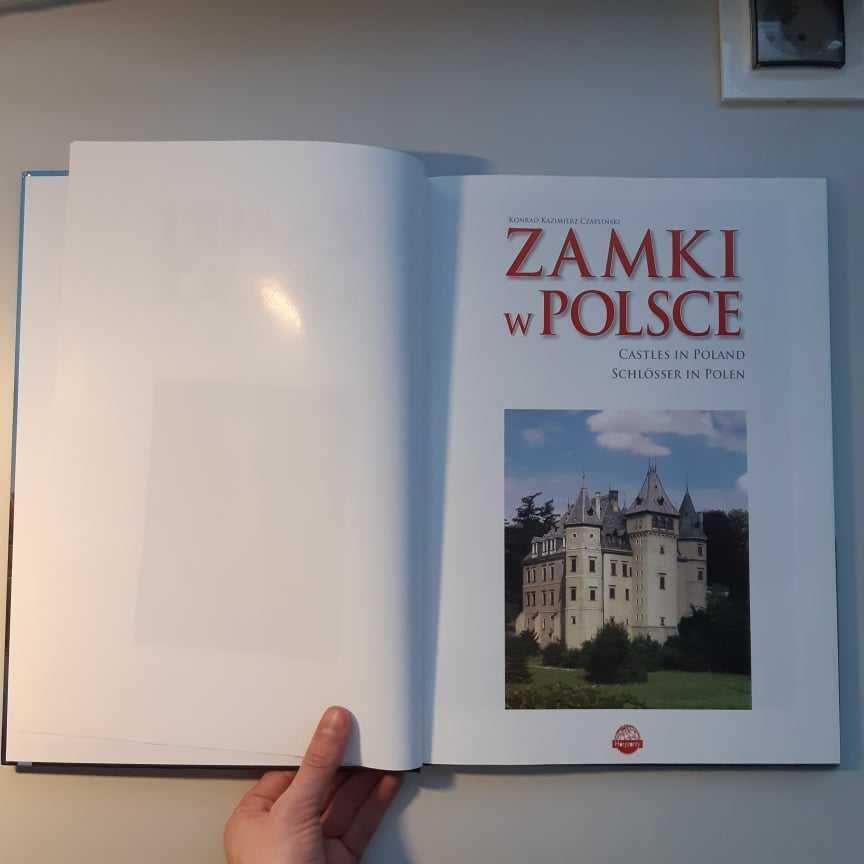 Zamki w Polsce - książka w 3 językach