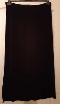 Długa czarna spódnica z rozporkiem