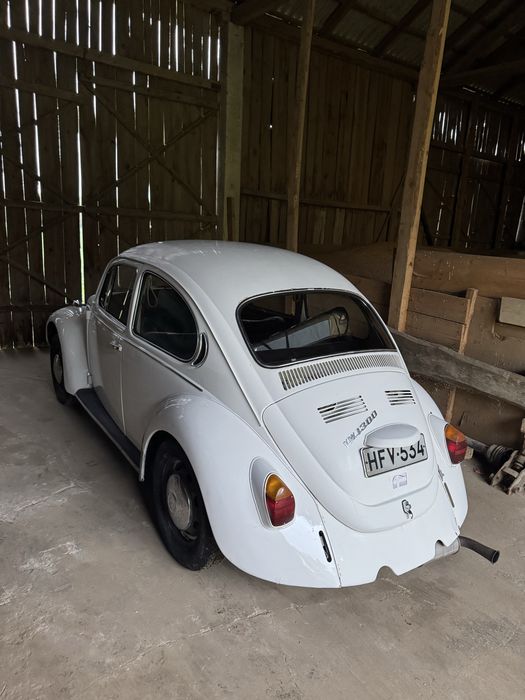 Volkswagen Garbus 1300 z dokumentami