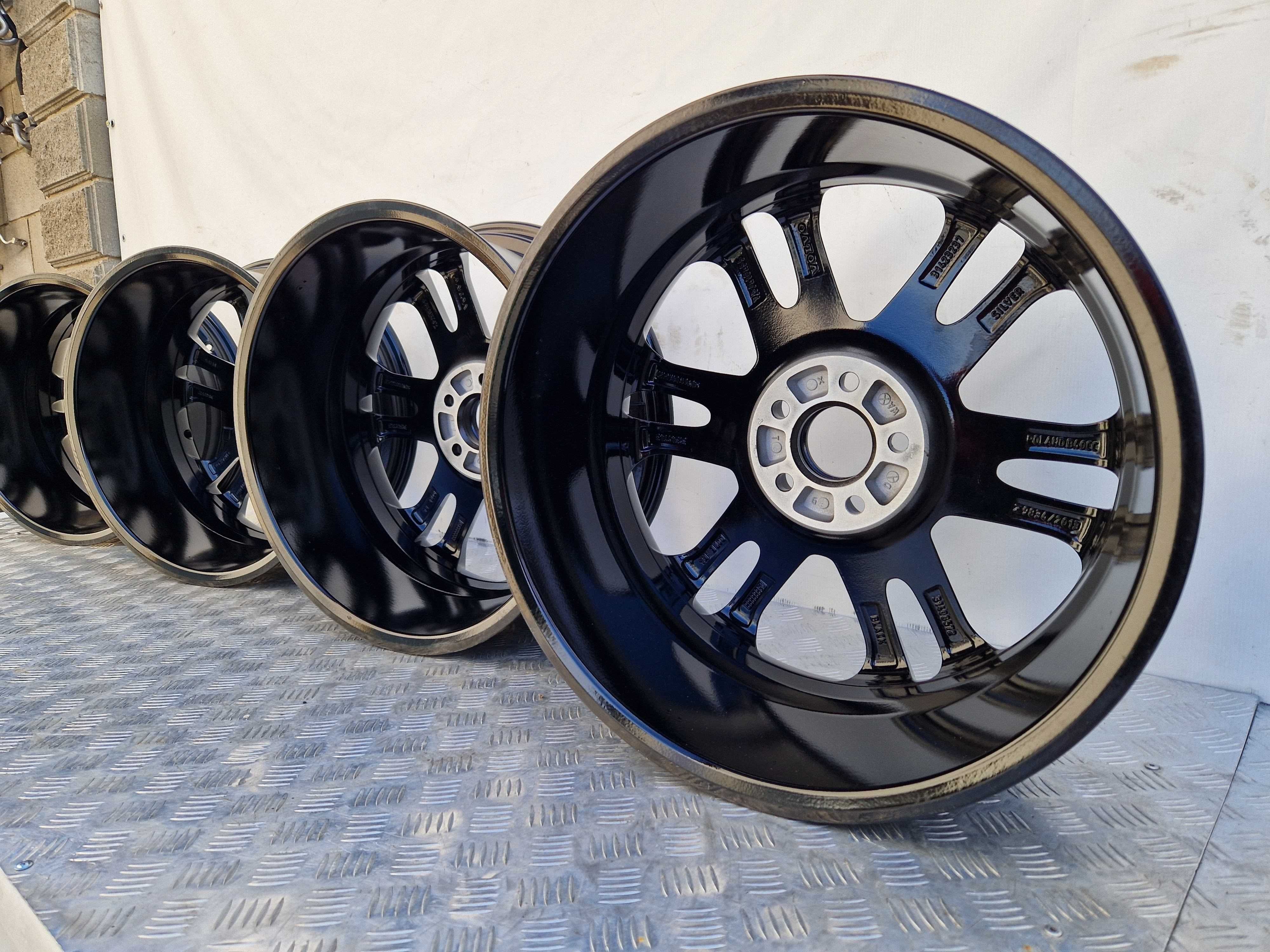 Комплект дисків 7.5JX18 ET55 5/108 Volvo S60 XC60 XC70