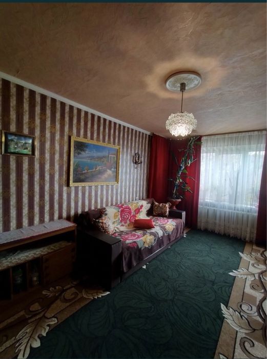 Продам 3к квартиру з меблями і технікою в Броварах